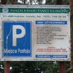 tablica przy parkingu w Gręzówce